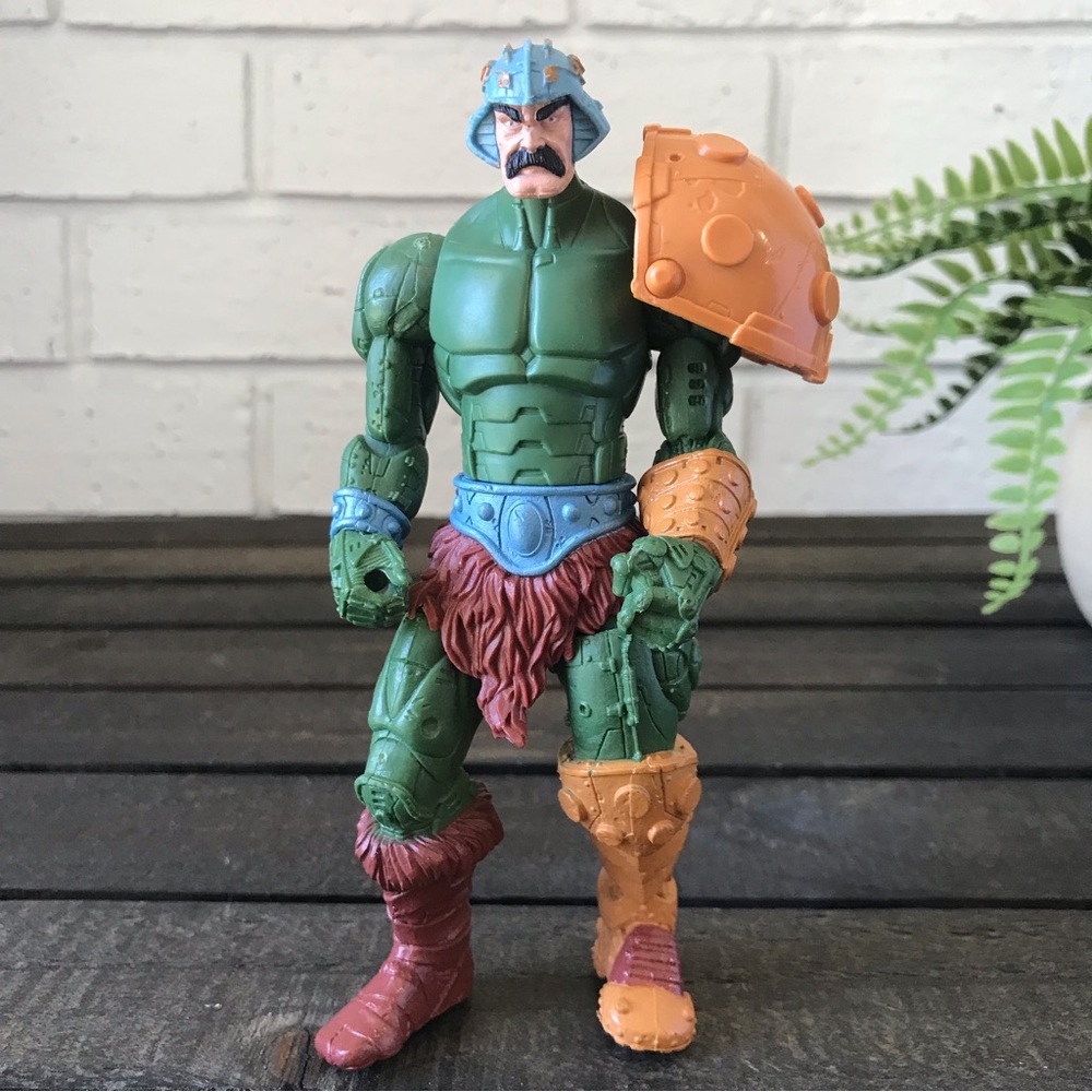 Mattel Masters Of The Universe Man-At-Arms 6" Action Figure 2001